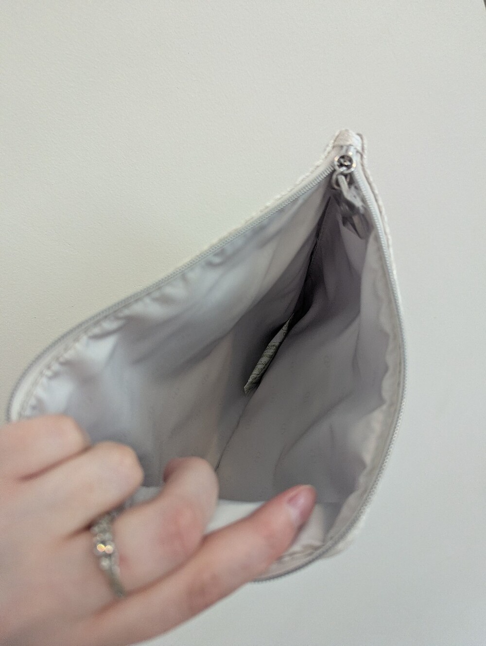Dior Beauty Silver-White Sparkle Zip Cosmetic Pouch - Picture 7 of 7